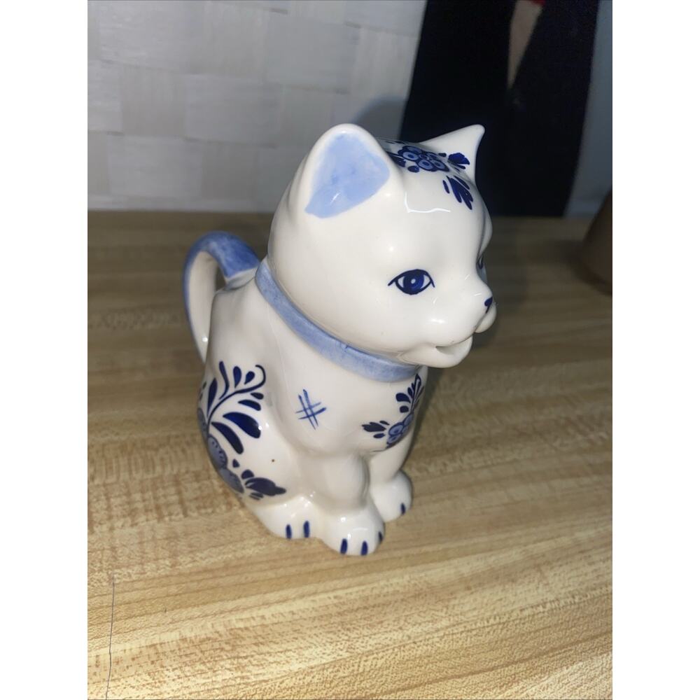 VTG MCM Royal Delft Blue Pottery Handpainted Cat Creamer Pitcher Holland Dutch